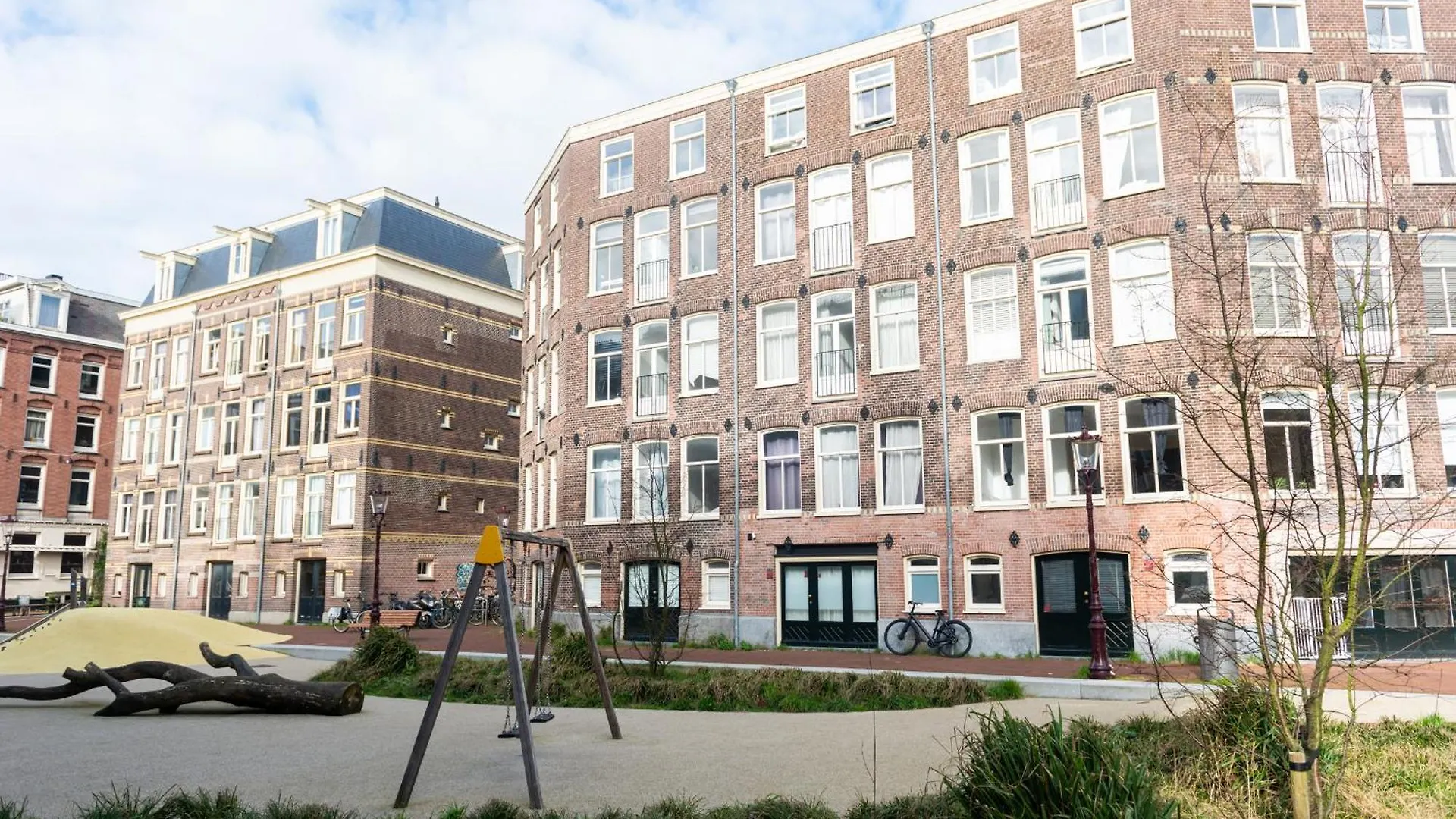 Canal View Apartment Amsterdam Bed & Breakfast
